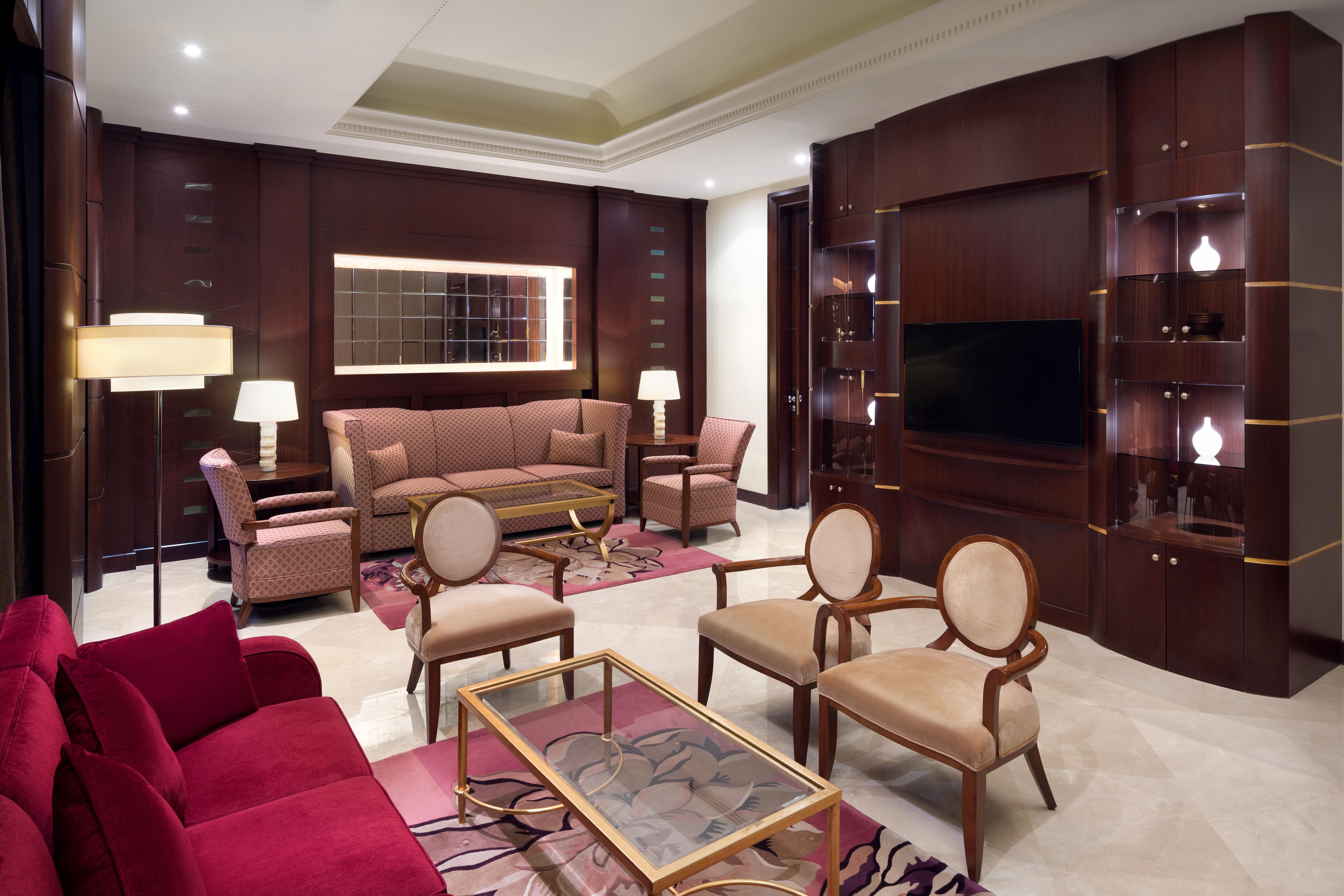Hotel Crowne Plaza Al Khobar By Ihg Zewnętrze zdjęcie A suite at the Emirates Palace
