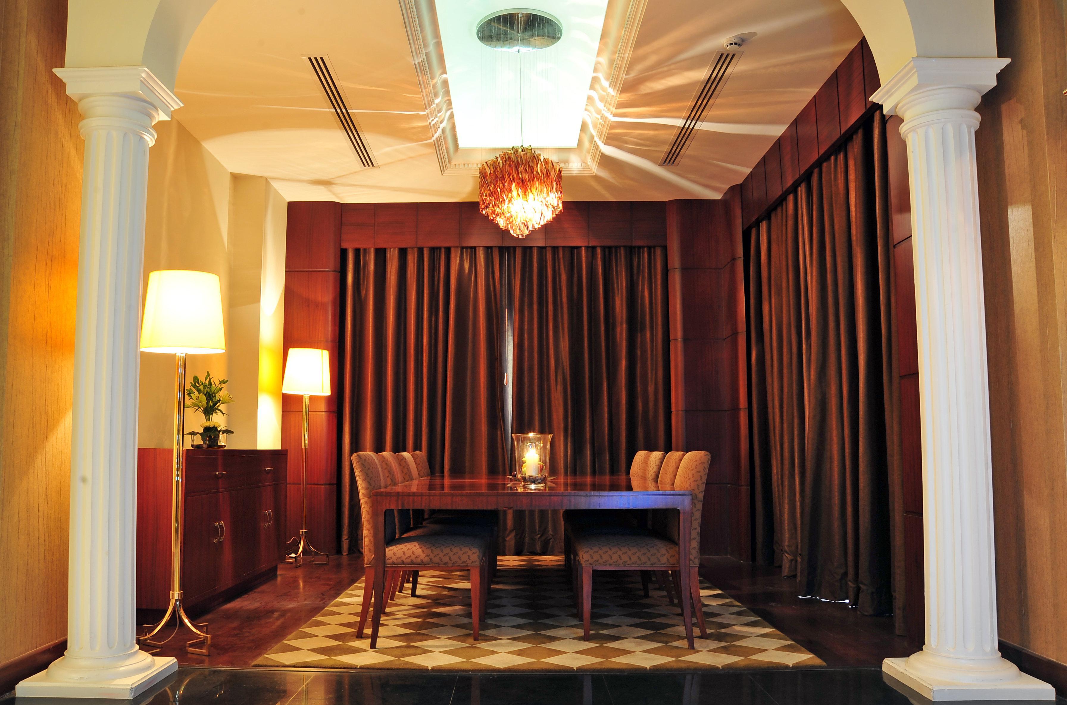 Hotel Crowne Plaza Al Khobar By Ihg Zewnętrze zdjęcie The interior of the hotel