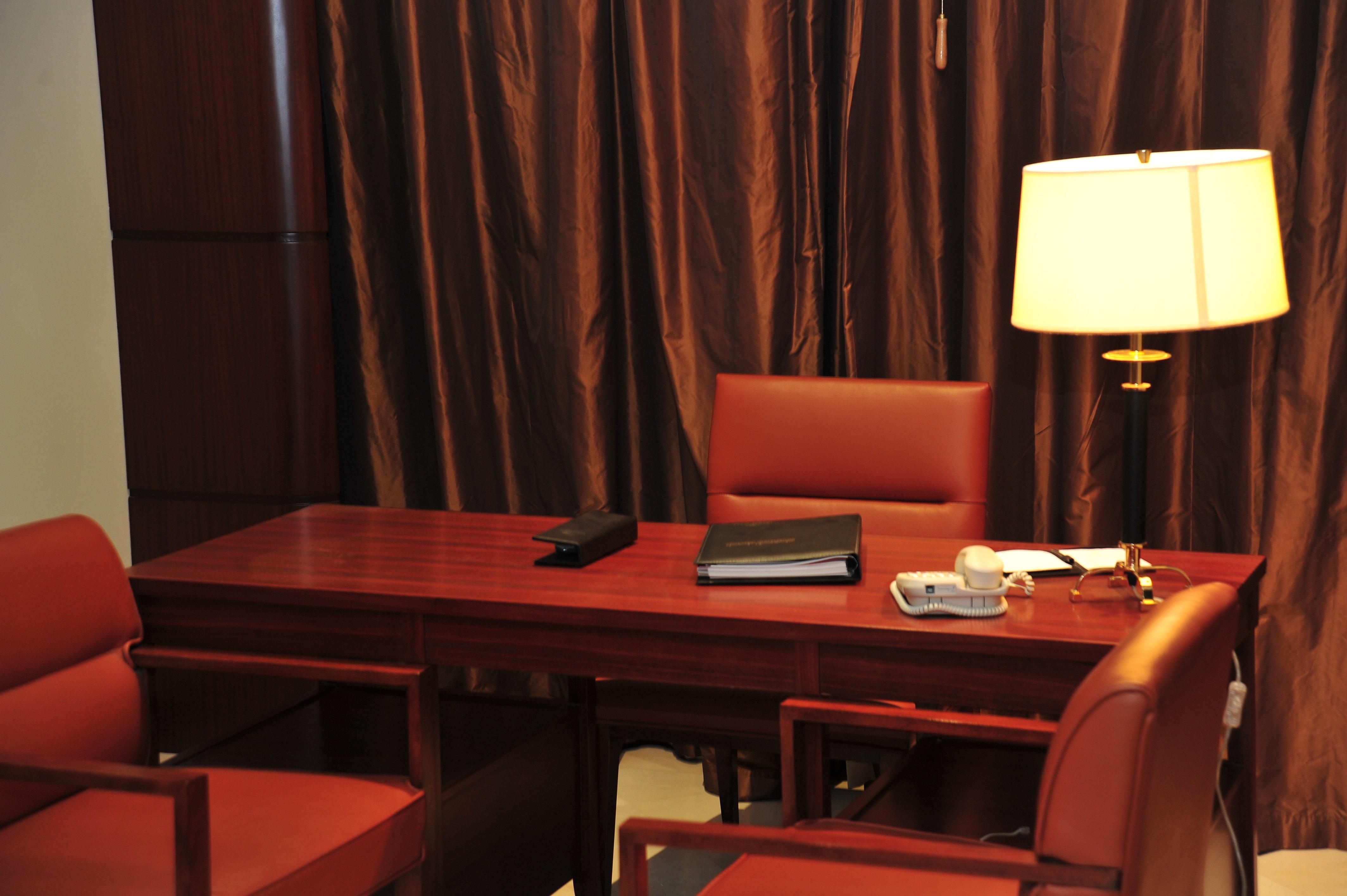 Hotel Crowne Plaza Al Khobar By Ihg Zewnętrze zdjęcie A typical office
