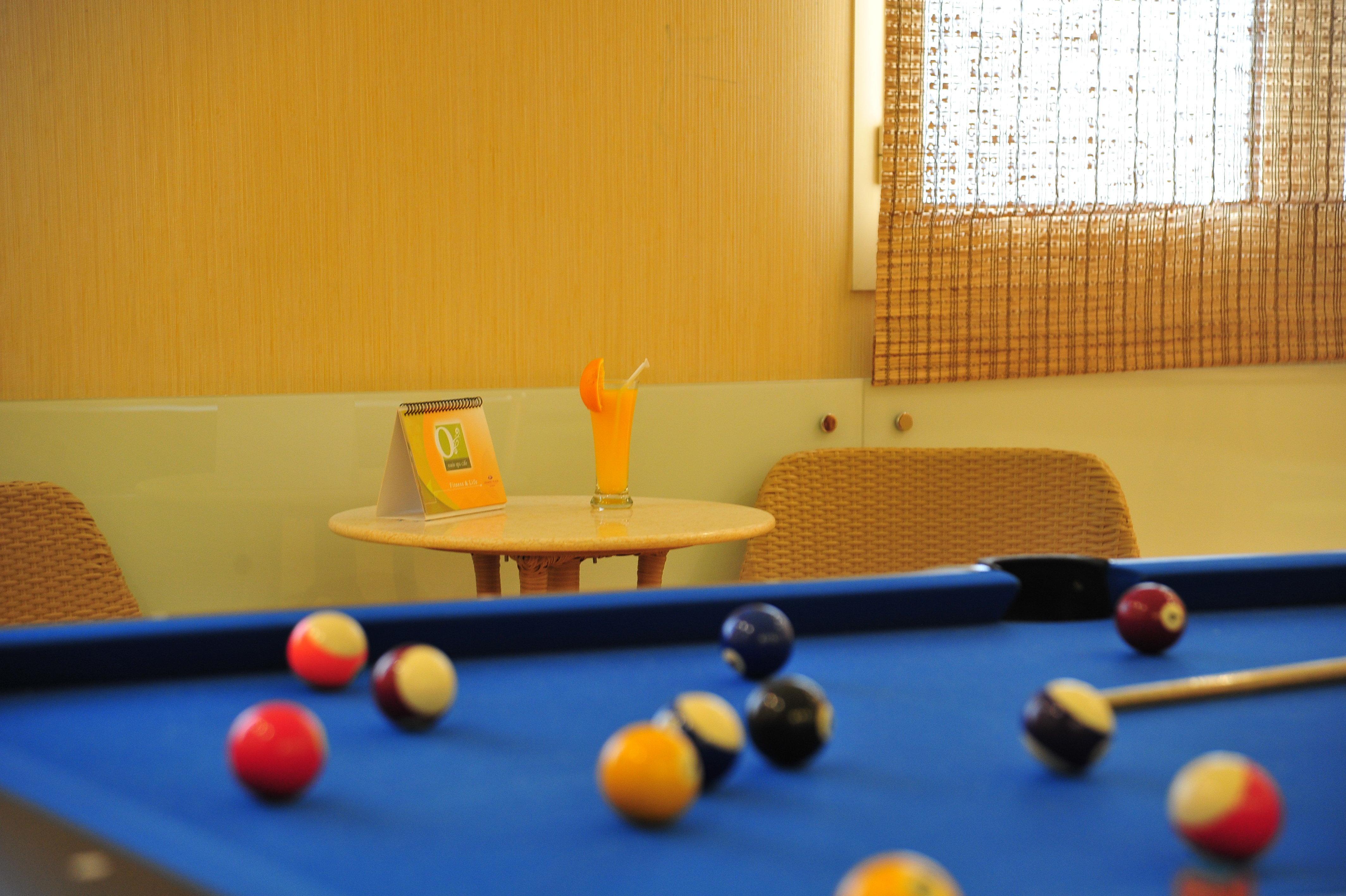 Hotel Crowne Plaza Al Khobar By Ihg Zewnętrze zdjęcie Pool table