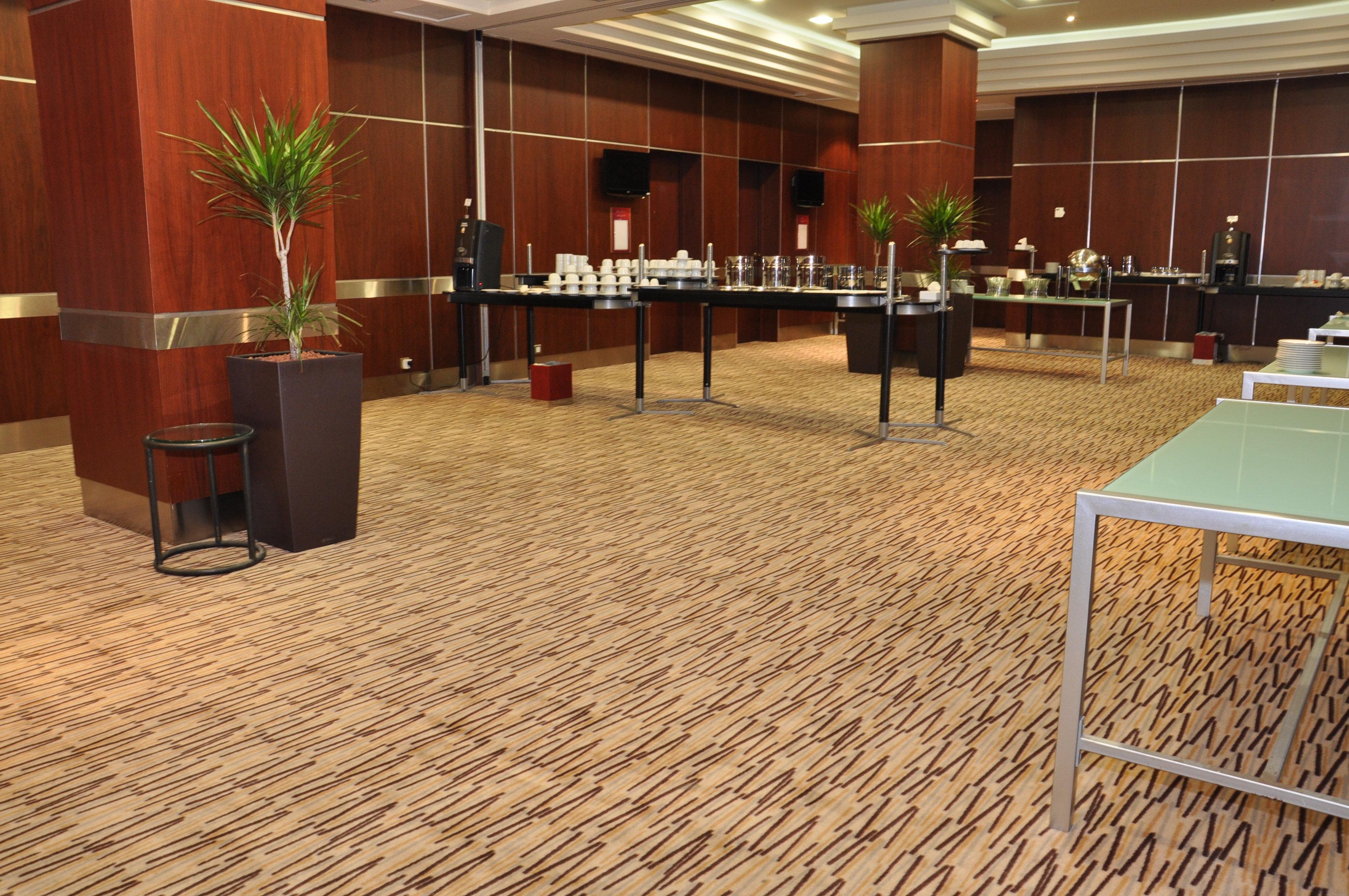 Hotel Crowne Plaza Al Khobar By Ihg Zewnętrze zdjęcie A carpet floor