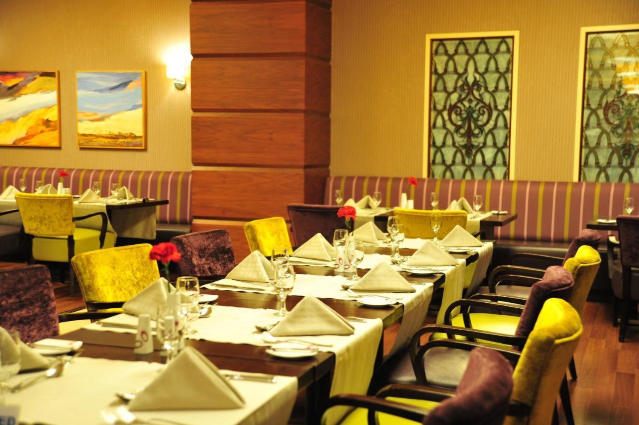 Hotel Crowne Plaza Al Khobar By Ihg Zewnętrze zdjęcie The restaurant