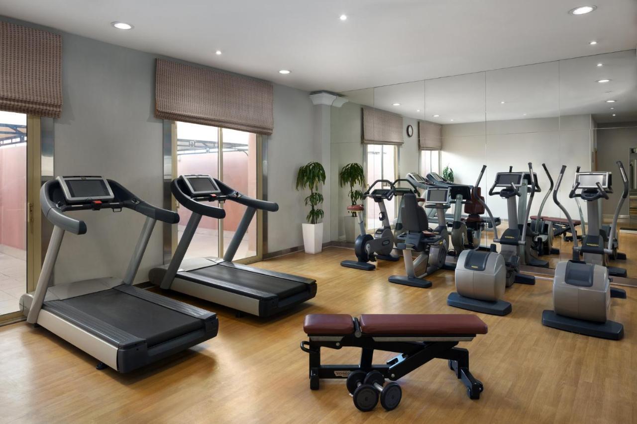 Hotel Crowne Plaza Al Khobar By Ihg Zewnętrze zdjęcie A gym at a hotel
