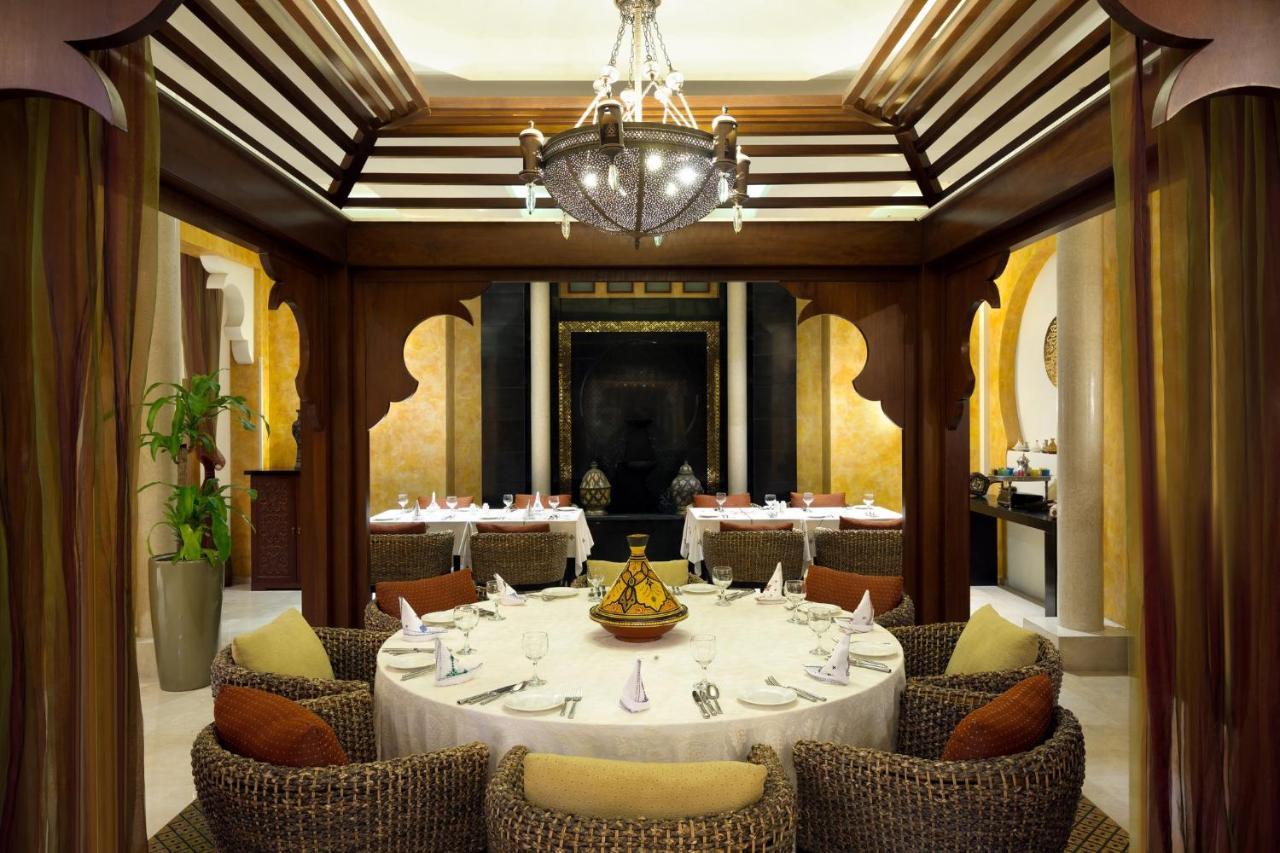 Hotel Crowne Plaza Al Khobar By Ihg Zewnętrze zdjęcie The restaurant