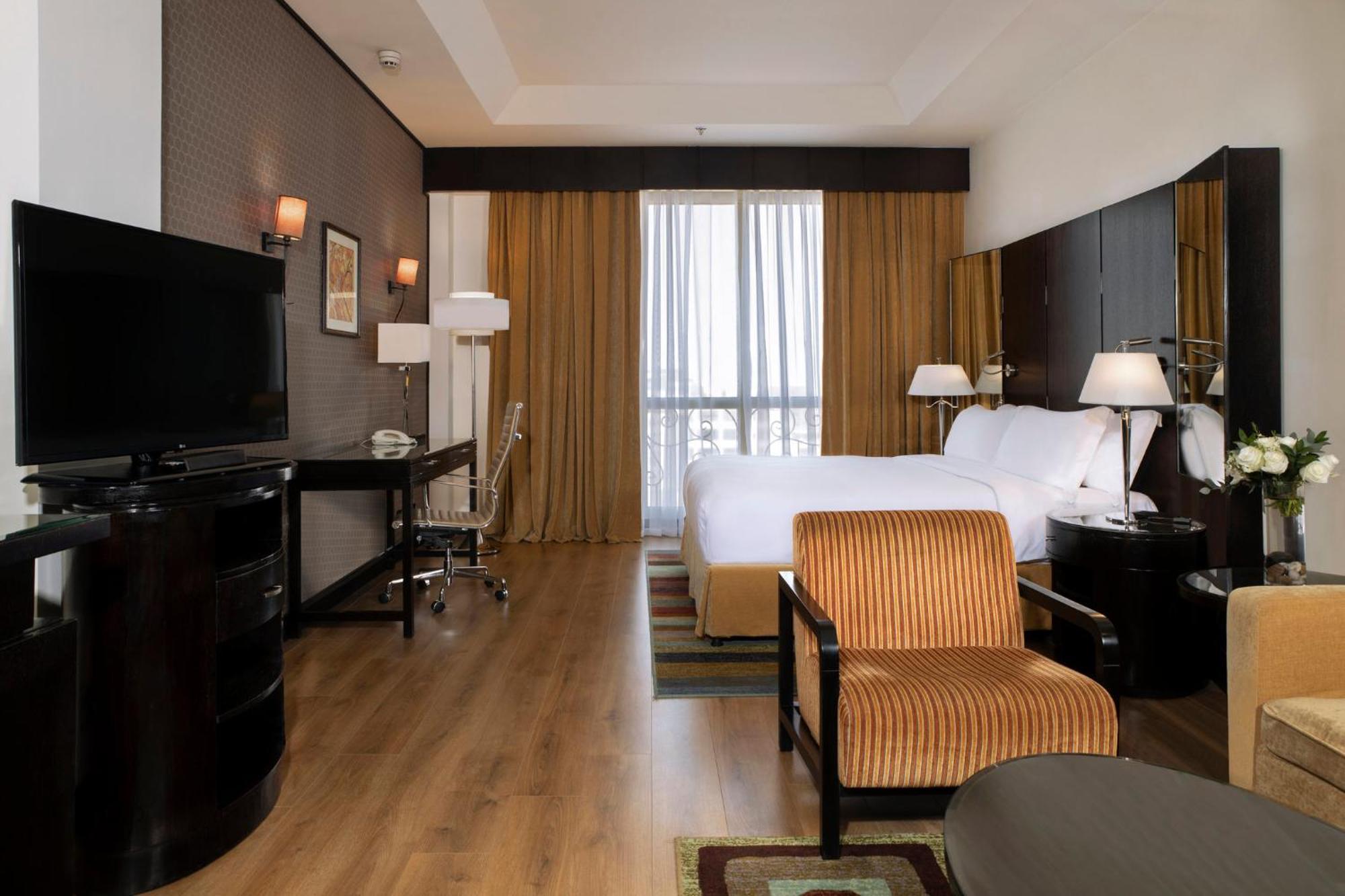 Hotel Crowne Plaza Al Khobar By Ihg Zewnętrze zdjęcie A room at the hotel